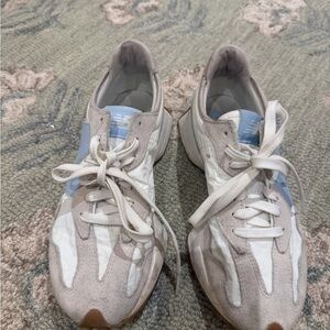 New balance 327 sneaker